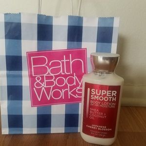 Bath & Body Japanese Cherry Blossom Lotion